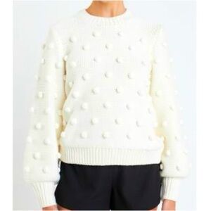NWOT PINK LILY IVORY TEXTURED FUZZY SWEATER